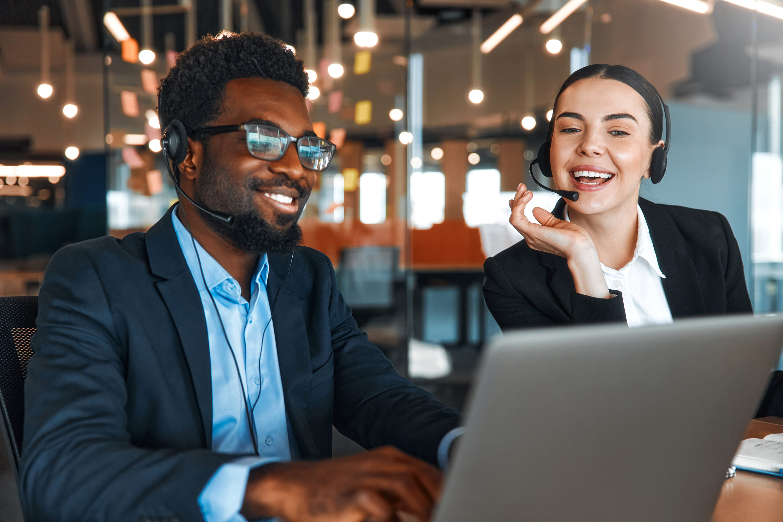 VoIP softphone providers helping businesses improve communication